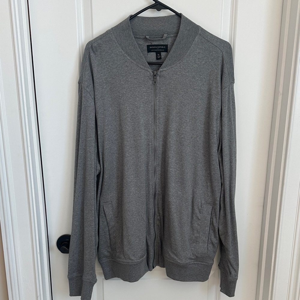 Banana Republic Grey Men's Zip Up Sweater